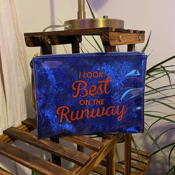 Flight 001 Glitter Travel Pouch-I Look Best on the Run… - Picture 1 of 7